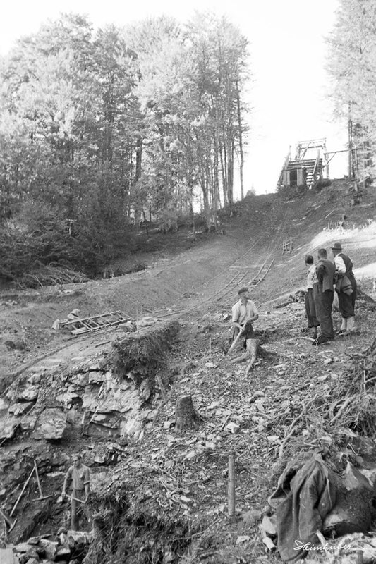 Bau des Anlaufturms der Skiflugschanze Oberstdorf