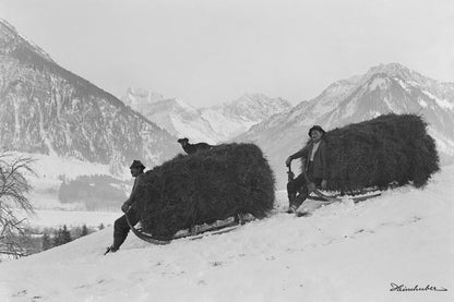 Heuzieher vor dem Oytal 1925