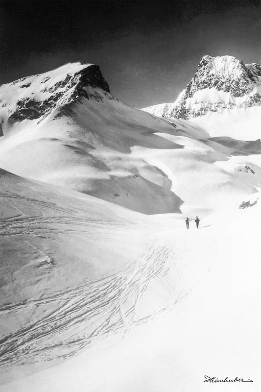 Zürser See mit Skitourengeher
