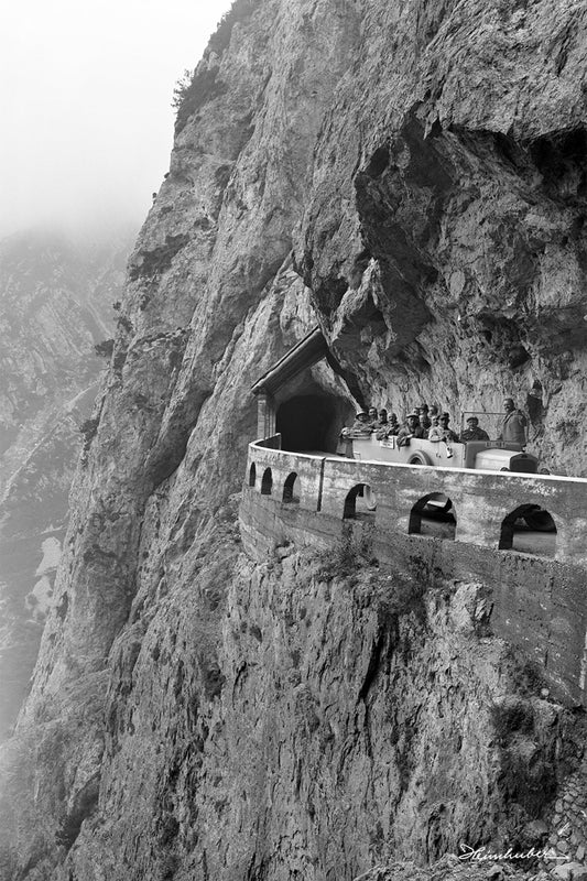 Bus am Flexenpass II
