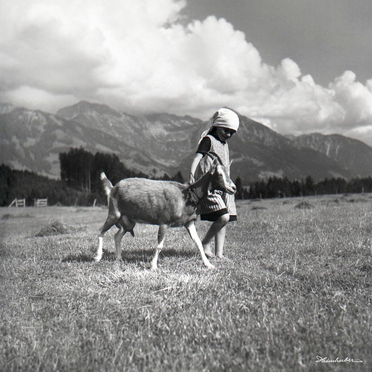 Mädchen mit Ziege