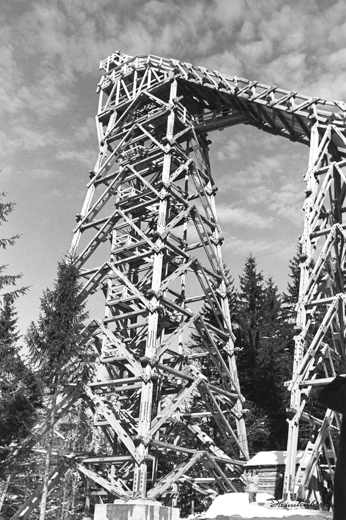 Skiflugschanze aus Holz