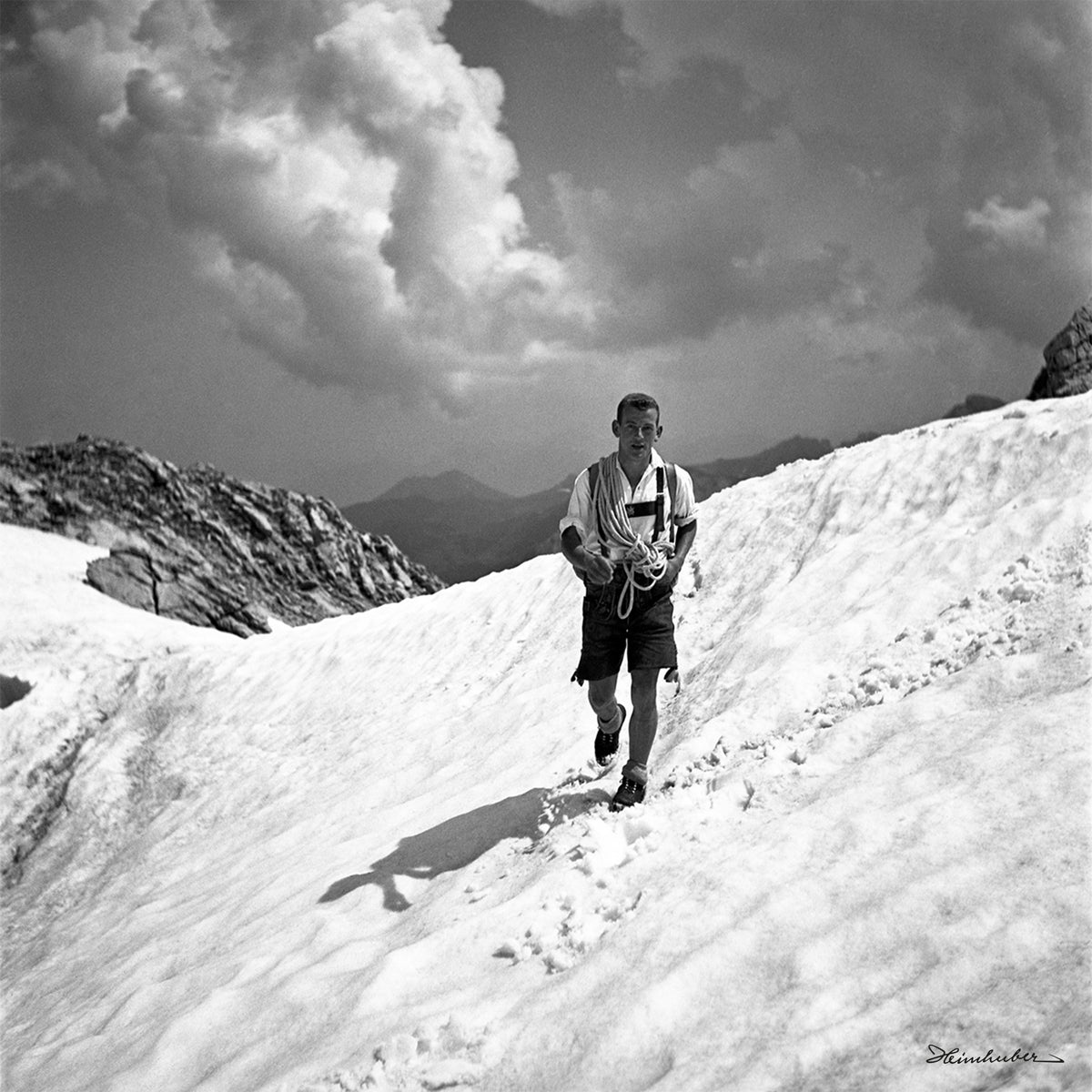 Sommerlich durchs Schneefeld