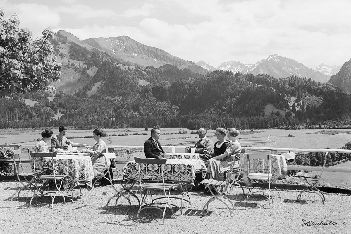 Kaffee mit Bergblick