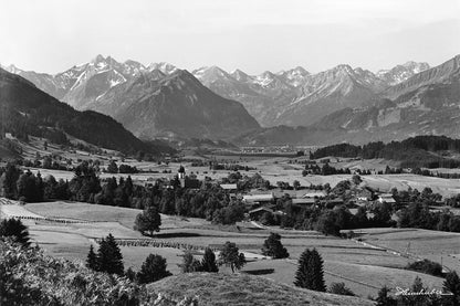 Schöllang mit Allgäuer Hauptkamm