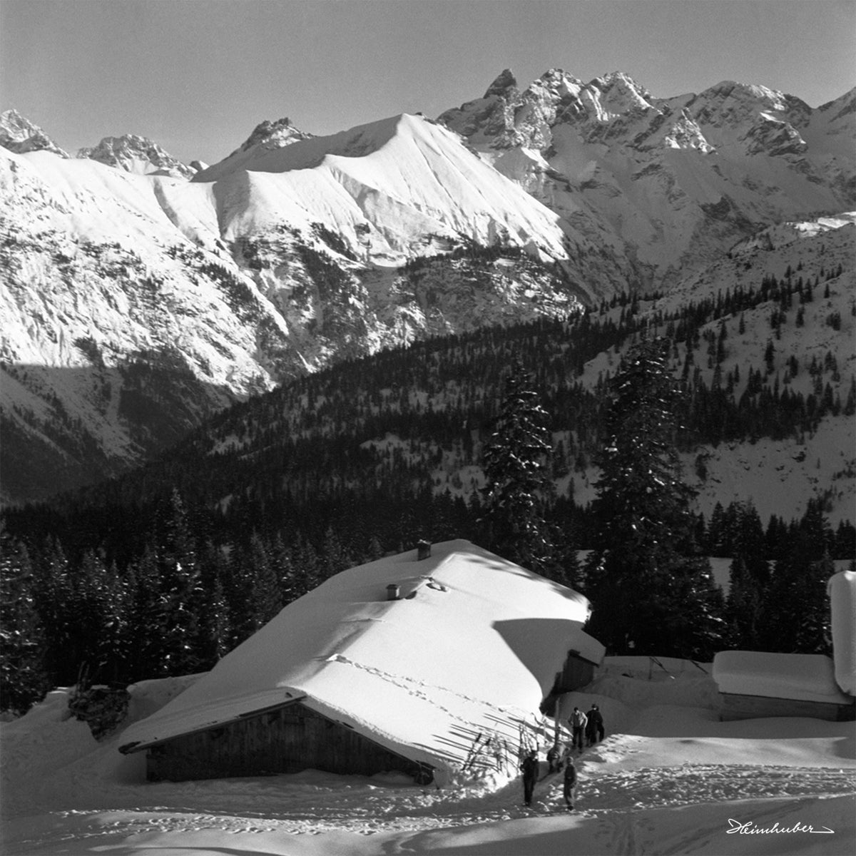 Zugeschneite Hütte am Fellhorn